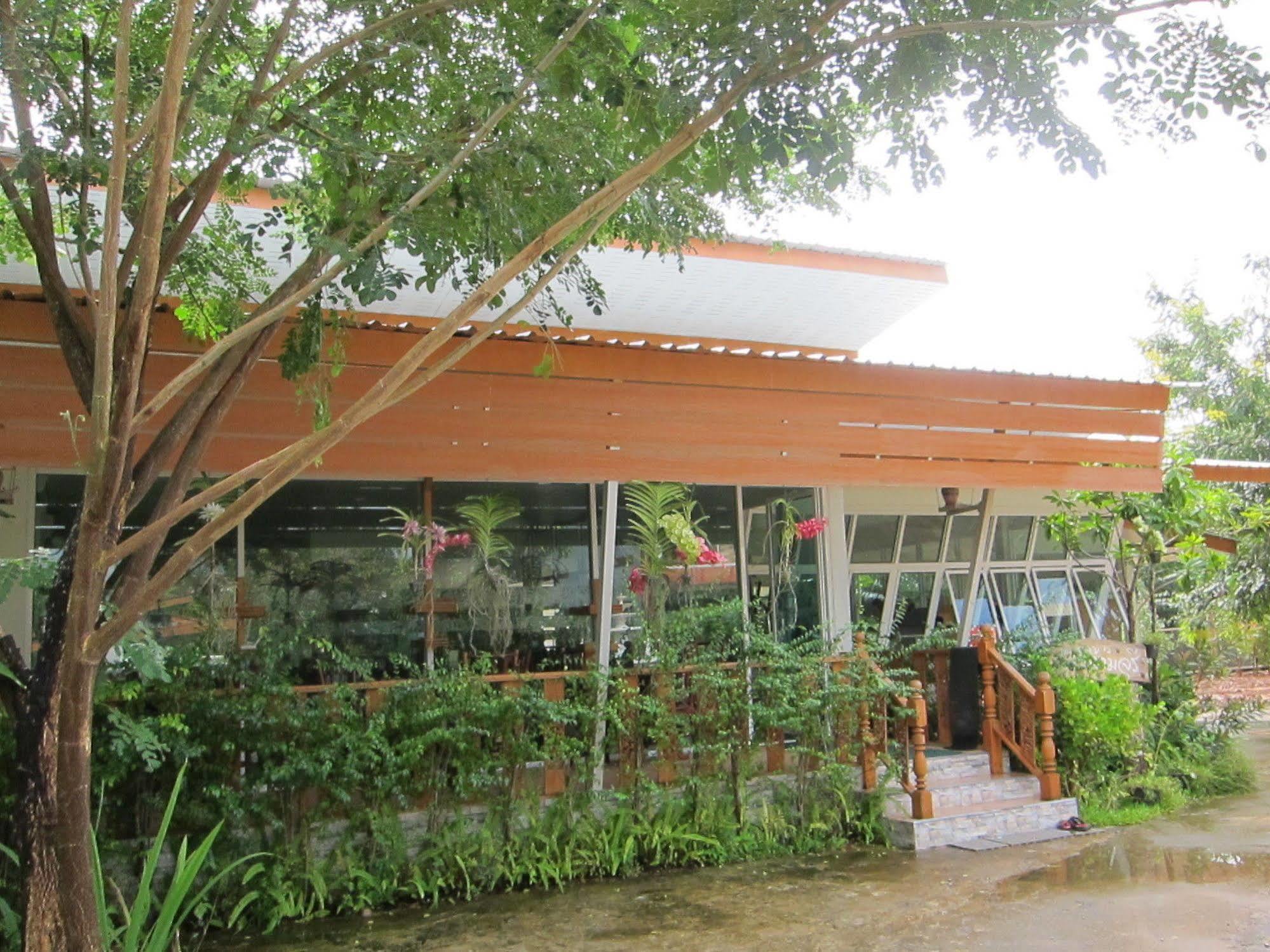Baan Bangrak Residence Trang Exteriér fotografie