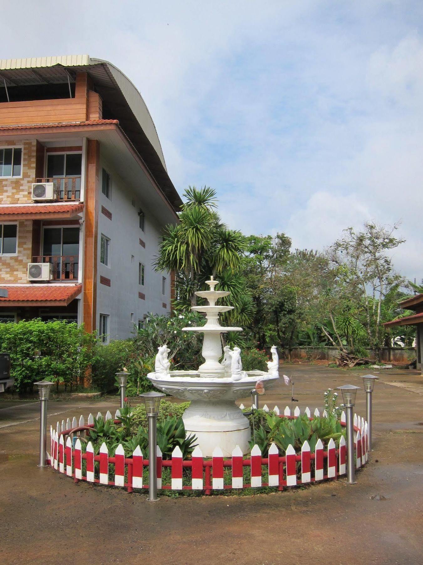 Baan Bangrak Residence Trang Exteriér fotografie